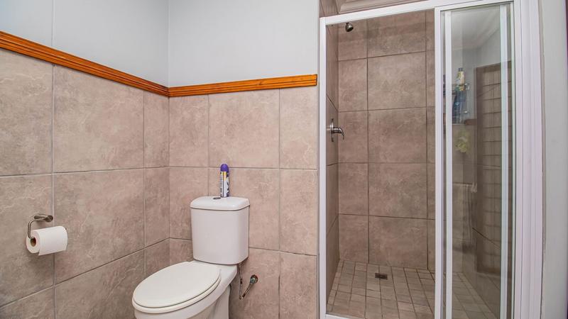 9 Bedroom Property for Sale in Outeniqua Strand Western Cape